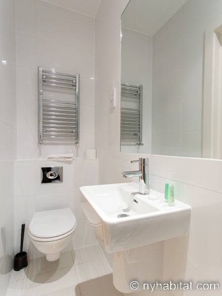 Bagno - Photo 2 di 2 Bagno - Photo 2 di 2