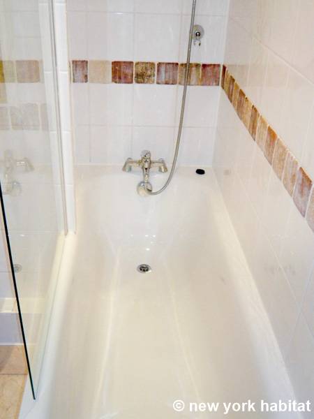 Bathroom - Photo 2 of 2 Bathroom - Photo 2 of 2