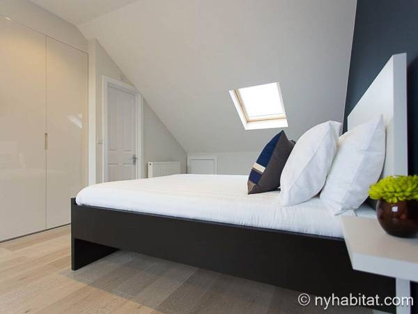 Living room - Photo 4 of 4 Living room - Photo 4 of 4