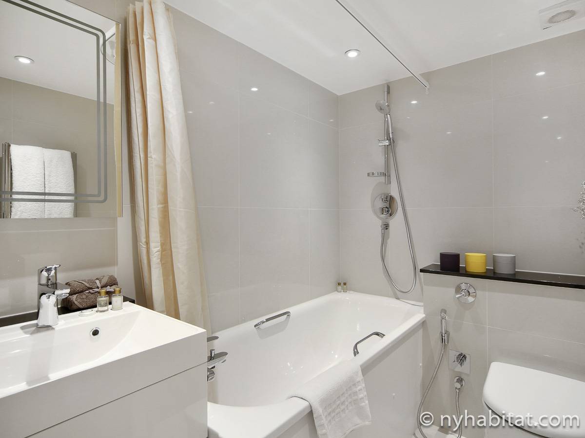 Bagno - Photo 1 di 1 Bagno - Photo 1 di 1