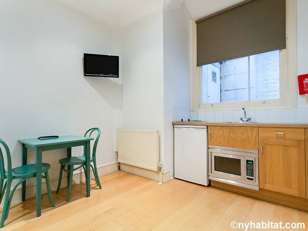 Kitchen - Photo 3 of 6 Kitchen - Photo 3 of 6