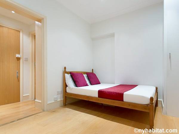 Living room - Photo 3 of 3 Living room - Photo 3 of 3