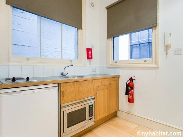 Kitchen - Photo 4 of 6 Kitchen - Photo 4 of 6