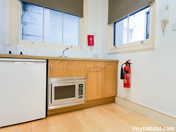 Kitchen - Photo 5 of 6 Kitchen - Photo 5 of 6