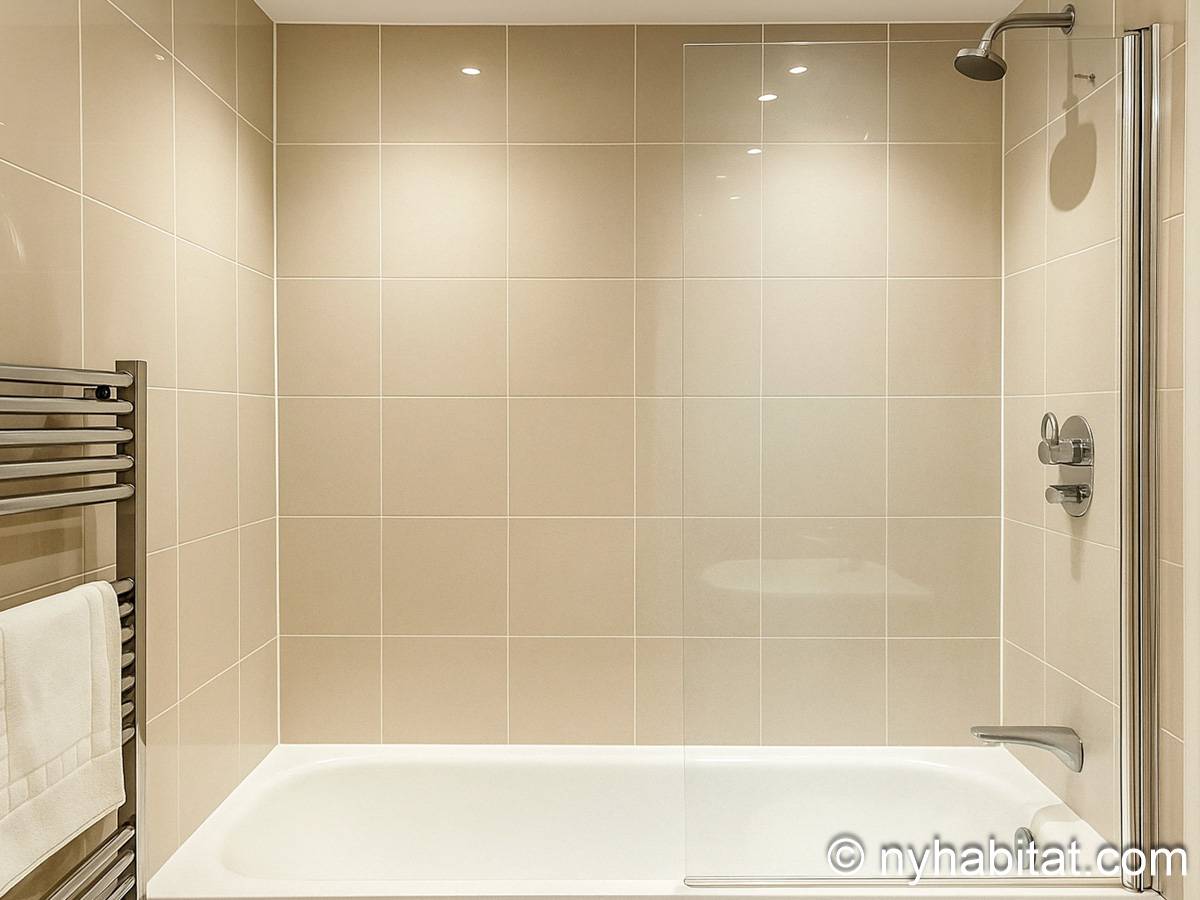 Bathroom - Photo 2 of 2 Bathroom - Photo 2 of 2