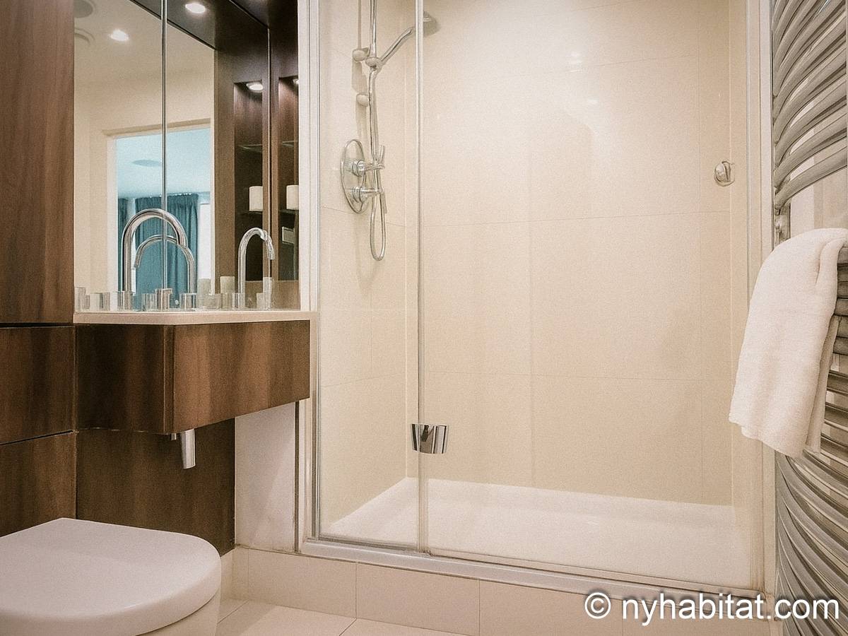 Bagno 1 - Photo 1 di 1