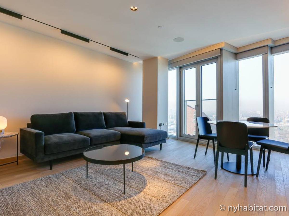 Living room 1 - Photo 1 of 3