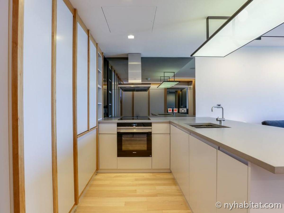 Kitchen - Photo 3 of 3