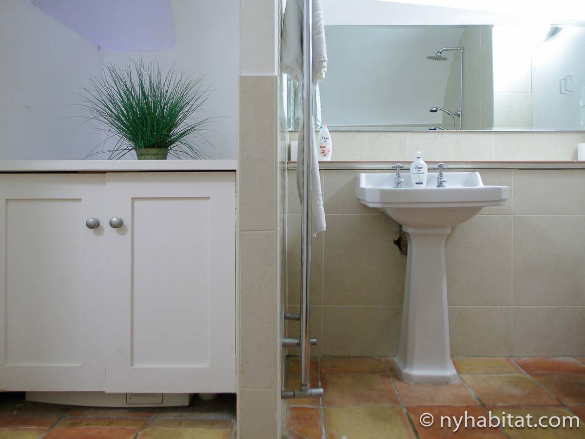 Baño 2 - Photo 1 de 3