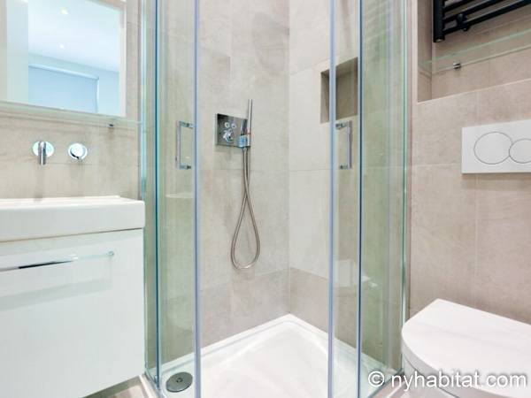 Salle de bain 1 - Photo 2 sur 2