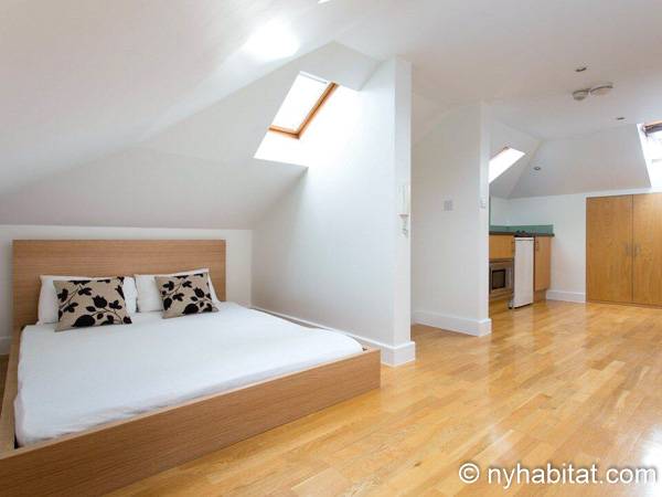 Soggiorno - Photo 1 di 3