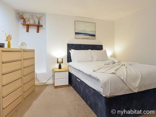 Bedroom - Photo 1 of 3