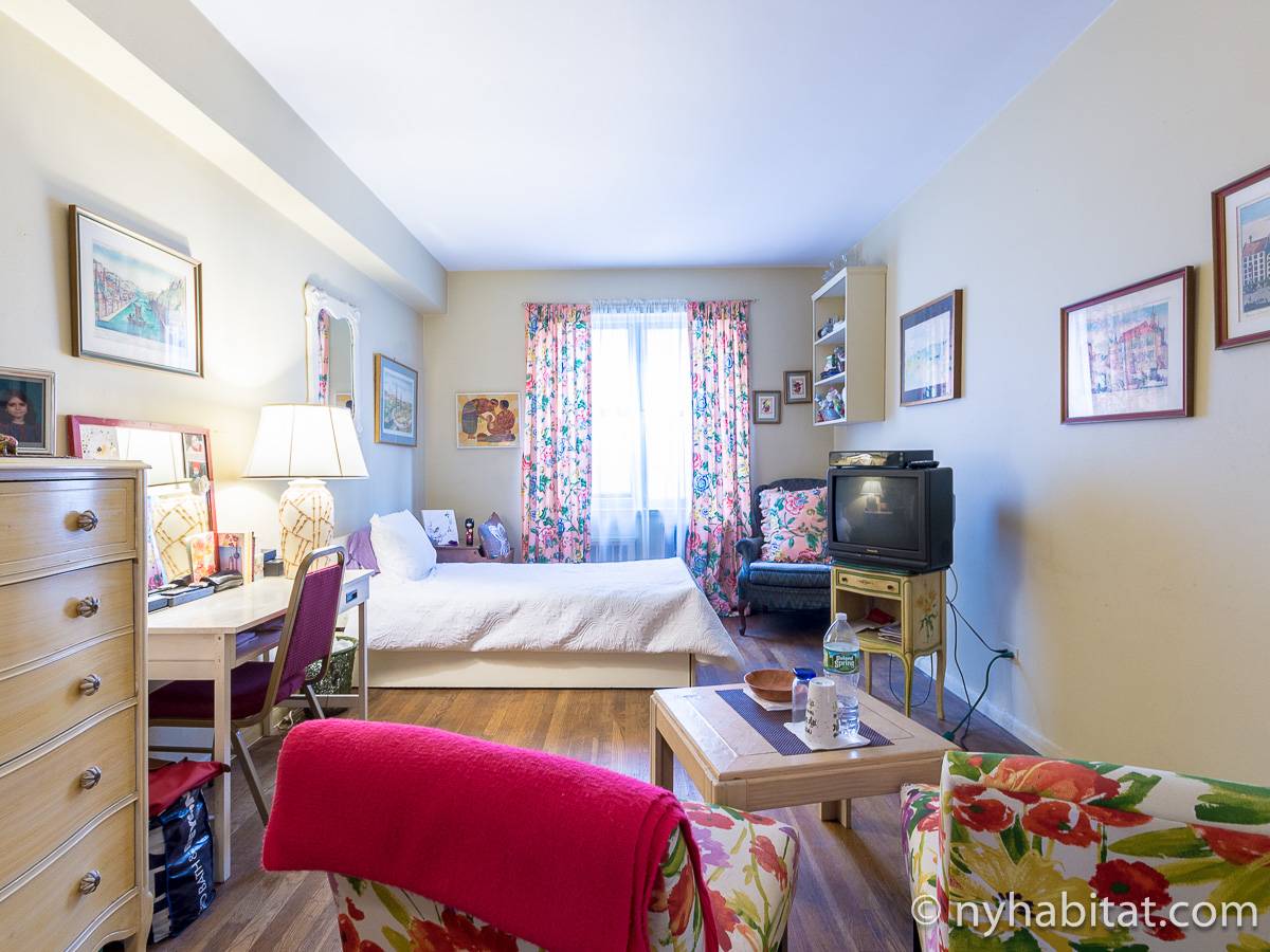 New York Roommate Room for rent in Upper East Side 3 Bedroom