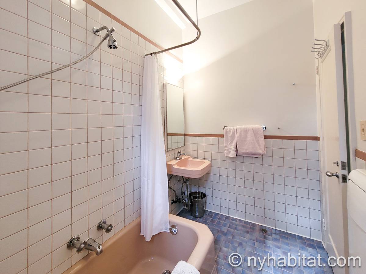 Ba&ntilde;o - Photo 2 de 4
