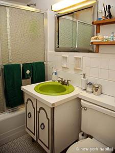 Badezimmer - Photo 2 von 2