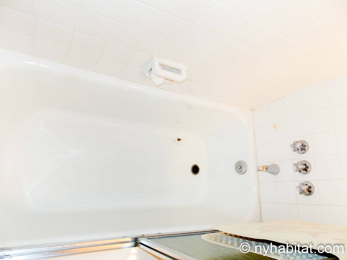 Badezimmer - Photo 3 von 3