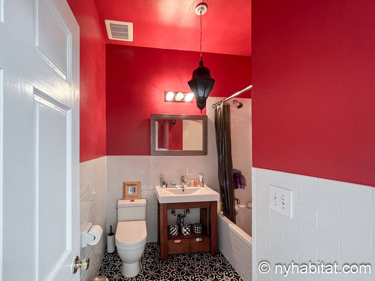 Bagno 2 - Photo 1 di 3