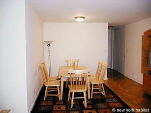 Living room - Photo 3 of 4