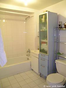 Badezimmer - Photo 1 von 3