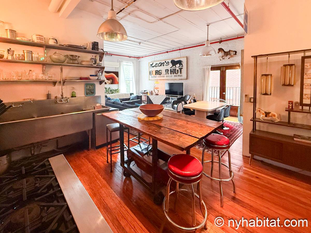 Kitchen - Photo 3 of 3