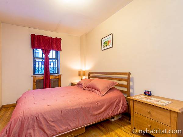 Schlafzimmer - Photo 2 von 4