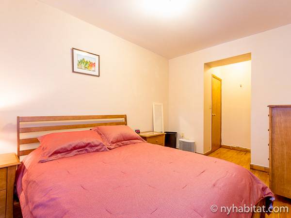 Schlafzimmer - Photo 3 von 4