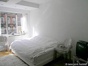 Living room - Photo 1 of 4