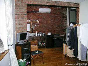 Living room - Photo 4 of 6 Living room - Photo 4 of 6