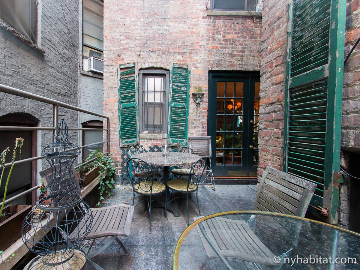 New York Roommate Room for rent in Greenwich Village 2 Bedroom