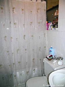 Badezimmer - Photo 2 von 2