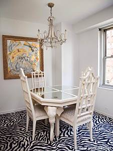 Living room - Photo 4 of 6