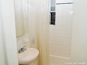 Badezimmer - Photo 2 von 2