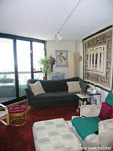 Living room - Photo 3 of 5