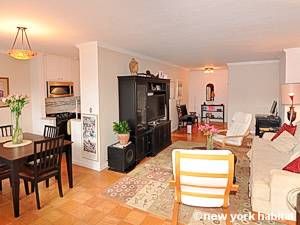 Living room - Photo 2 of 5