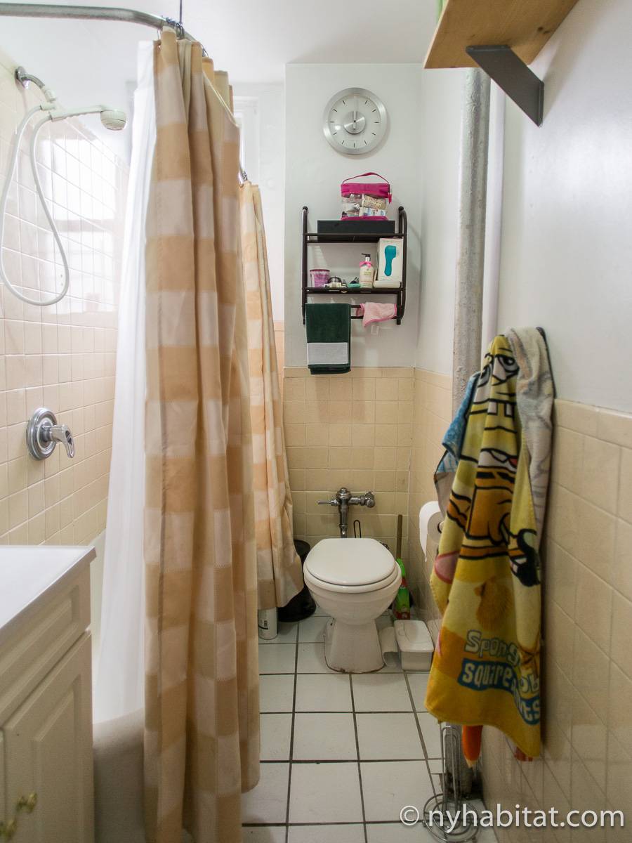 Ba&ntilde;o - Photo 2 de 3