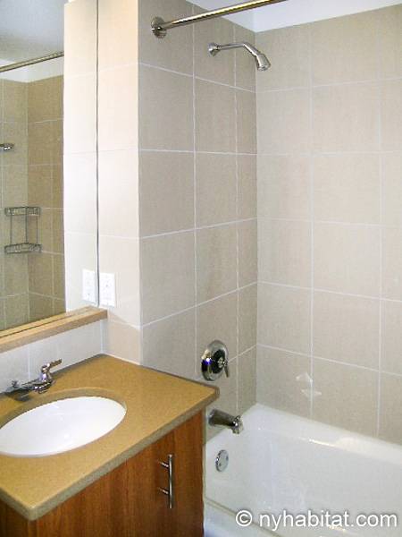 Ba&ntilde;o - Photo 2 de 2
