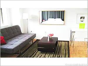 Wohnzimmer - Photo 1 von 4