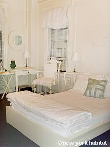 Bedroom - Photo 2 of 4