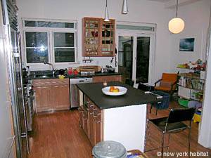 Kitchen - Photo 6 of 8