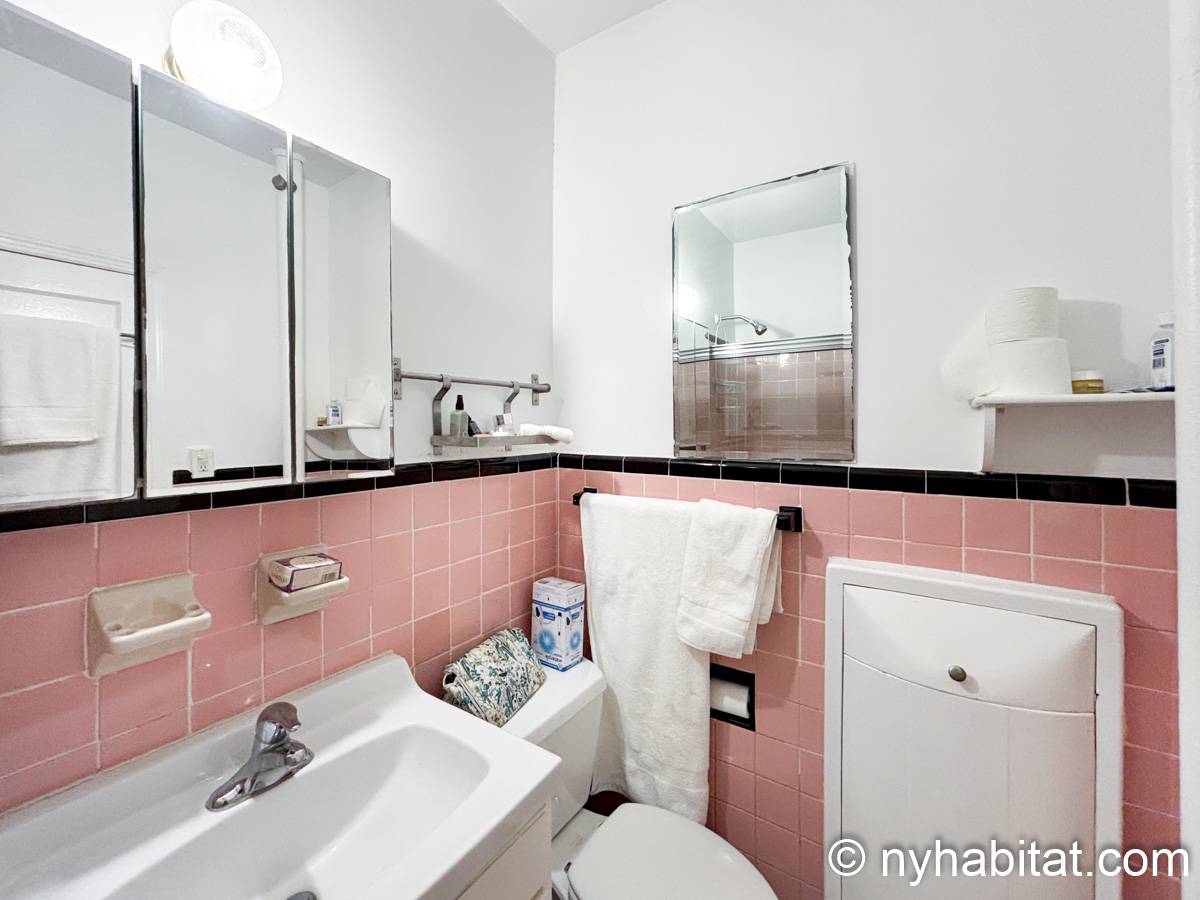 Badezimmer - Photo 3 von 3