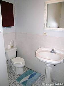 Badezimmer - Photo 1 von 2