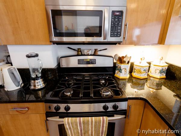 Kitchen - Photo 2 of 6