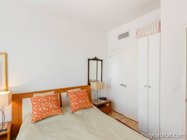 Bedroom - Photo 3 of 4