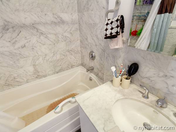 Bathroom - Photo 3 of 3