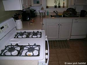 Kitchen - Photo 6 of 8