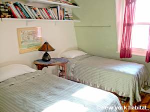 Chambre 2 - Photo 1 sur 8 Chambre 2 - Photo 1 sur 8