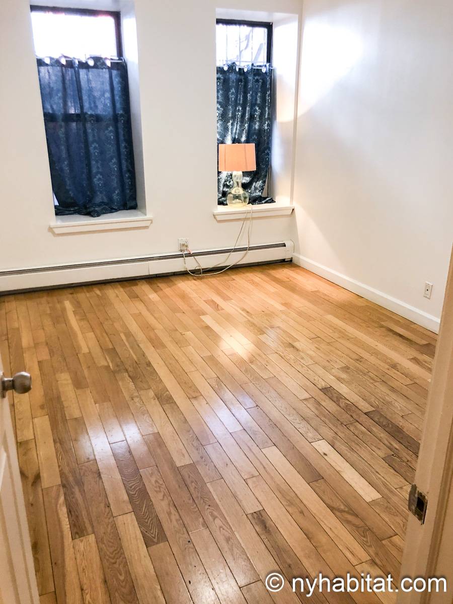 Bedroom 1 - Photo 2 of 4 Bedroom 1 - Photo 2 of 4