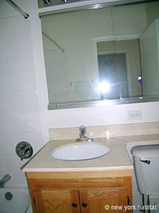 Bathroom 1 - Photo 2 of 4