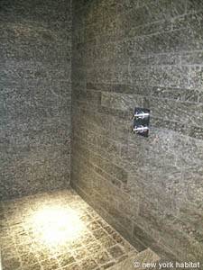 Bathroom - Photo 3 of 4