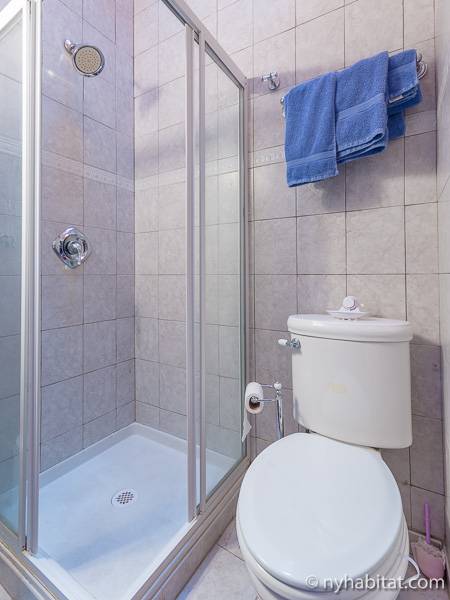 Ba&ntilde;o - Photo 2 de 3